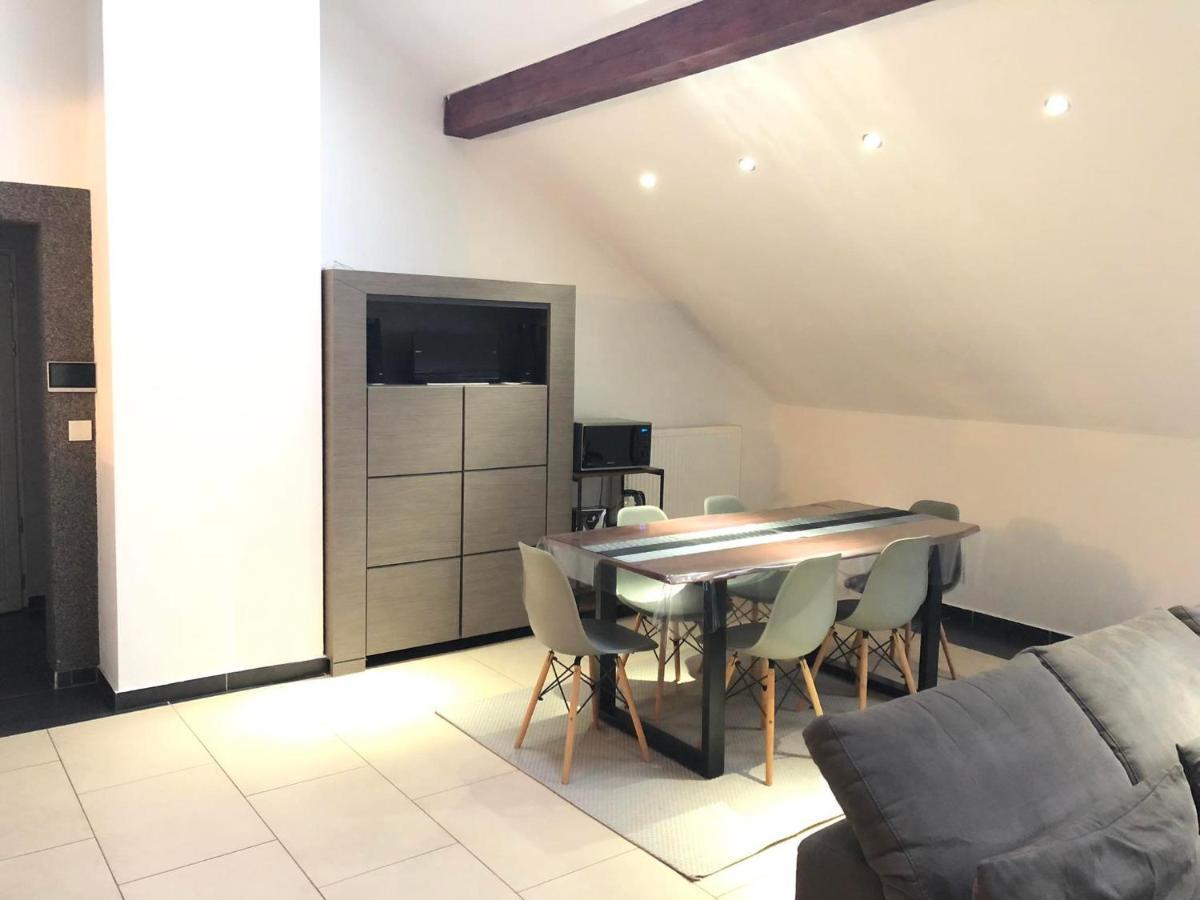 Cozy 120M² Apartment With 3 Bedrooms And 1 Home Cinema Useldange Eksteriør billede